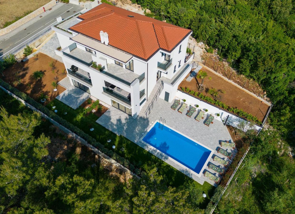 Apartments Paola & Karla With Pool Krk Town Exterior photo