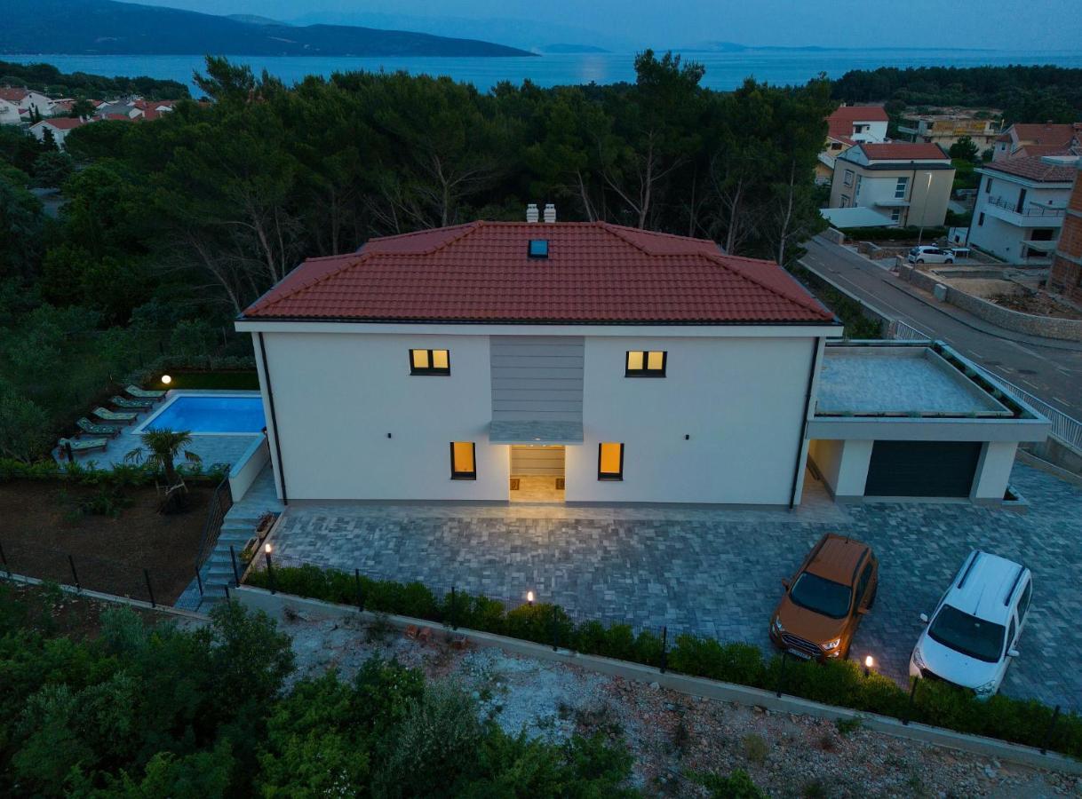 Apartments Paola & Karla With Pool Krk Town Exterior photo