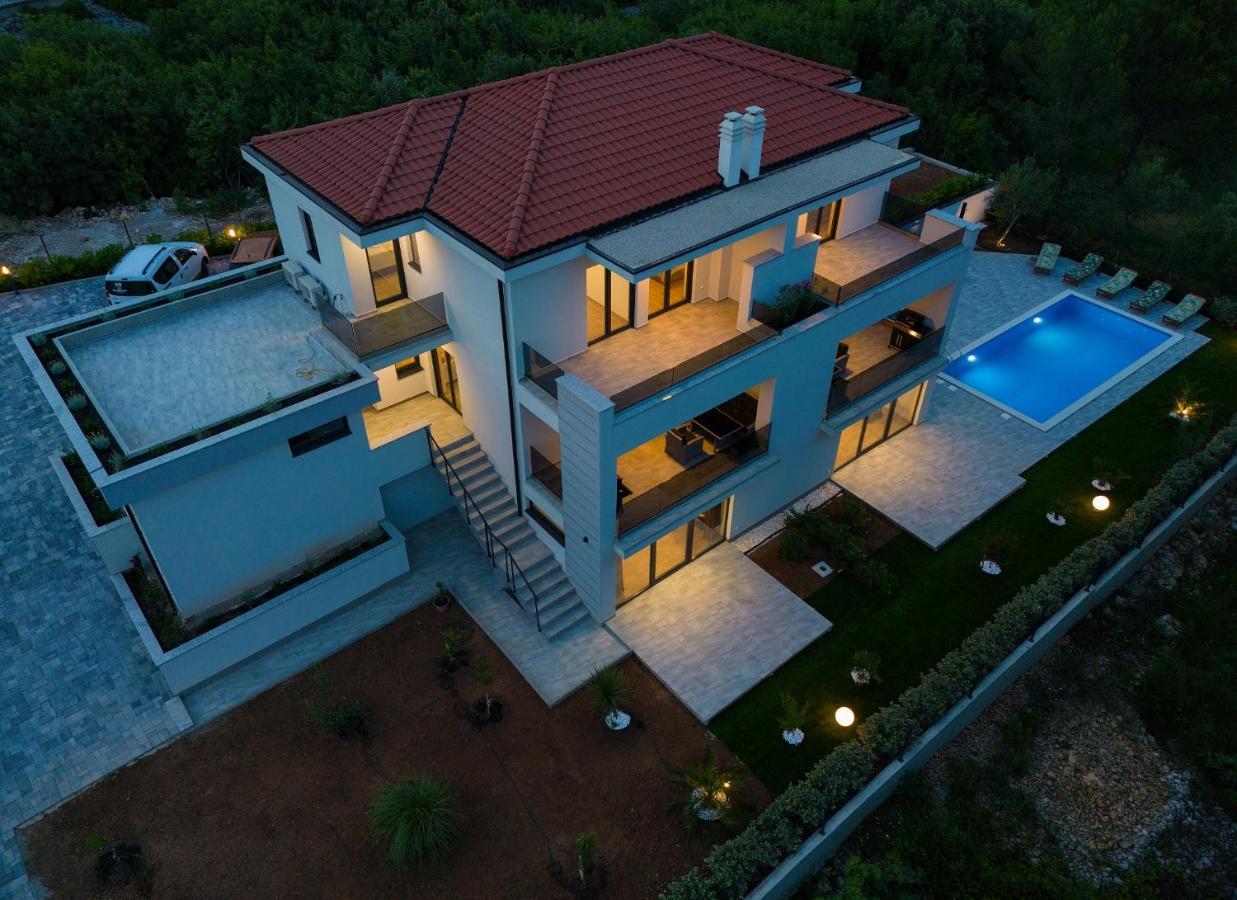 Apartments Paola & Karla With Pool Krk Town Exterior photo
